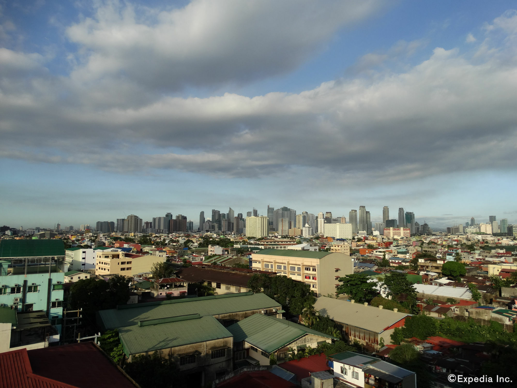 Urban Travellers Hotel Manila Exterior photo